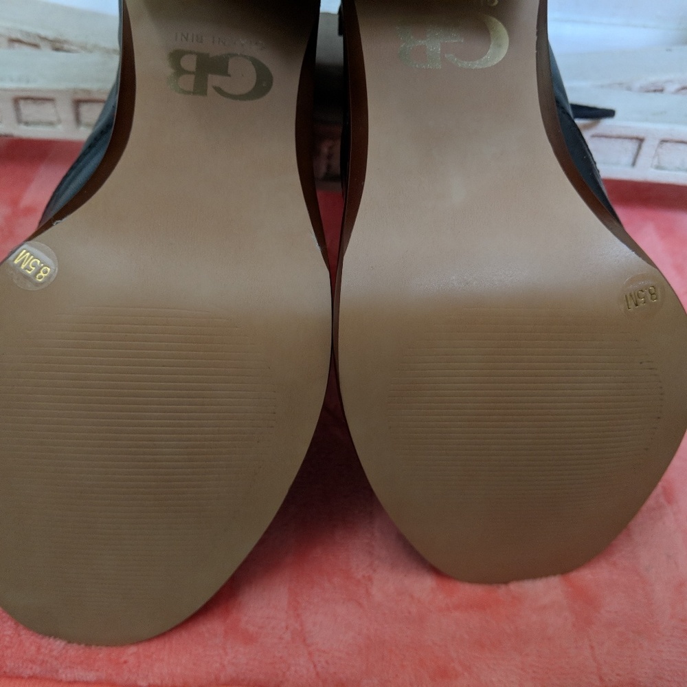 🌸🌺🌸🌺Gianni Bini lace up boots🌸🌺🌸🌺 - Picture 2 of 5